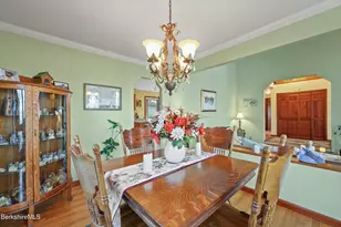 551 Tamarack Rd, Pittsfield, MA 01201 - Photo 11