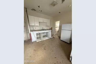 32-38 Spring St, North Adams, MA 01247 - Photo 15