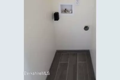 19 Pleasant St #2C, Adams, MA 01220 - Photo 9