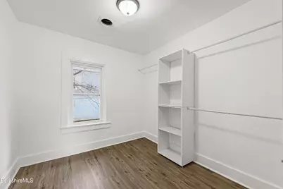 41 Prospect St, North Adams, MA 01247 - Photo 25