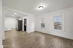 41 Prospect St, North Adams, MA 01247 - Photo 9