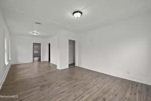 41 Prospect St, North Adams, MA 01247 - Photo 23