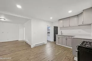 41 Prospect St, North Adams, MA 01247 - Photo 11