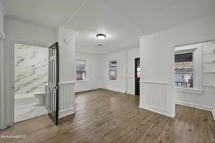 41 Prospect St, North Adams, MA 01247 - Photo 27