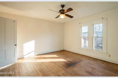 469 Fenn St, Pittsfield, MA 01201 - Photo 23