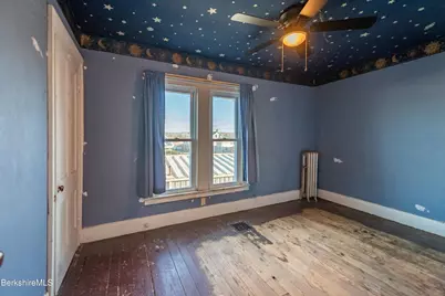 469 Fenn St, Pittsfield, MA 01201 - Photo 25