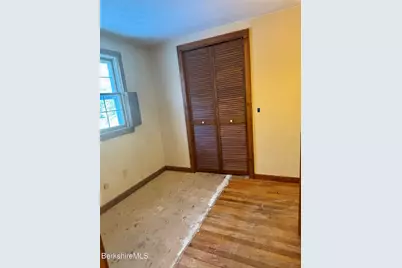 18 Chestnut St, Dalton, MA 01226 - Photo 15