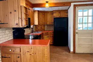 18 Chestnut St, Dalton, MA 01226 - Photo 9