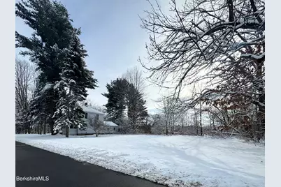 50 Grand Ave, Pittsfield, MA 01201 - Photo 11