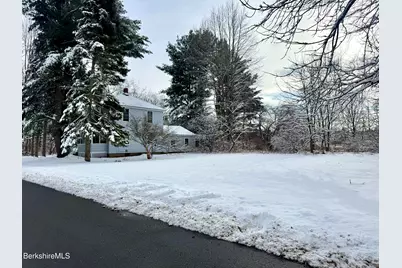 50 Grand Ave, Pittsfield, MA 01201 - Photo 3