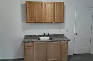 17 Wallace Pl, Pittsfield, MA 01201 - Photo 13
