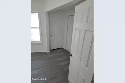 17 Wallace Place, Pittsfield, MA 01201 - Photo 7