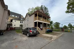 17 Wallace Pl, Pittsfield, MA 01201 - Photo 3