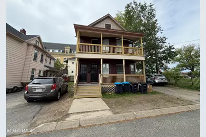 17 Wallace Place, Pittsfield, MA 01201 - Photo 1