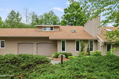 15 Wexford Ct #33, Lenox, MA 01240 - Photo 3