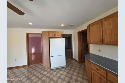 1669 Massachusetts Ave, North Adams, MA 01247 - Photo 7