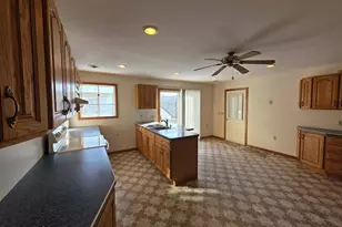 1669 Massachusetts Ave, North Adams, MA 01247 - Photo 3