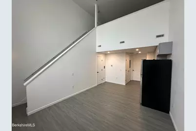 235 East St #119, Pittsfield, MA 01201 - Photo 5