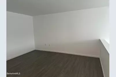 235 East St #119, Pittsfield, MA 01201 - Photo 9