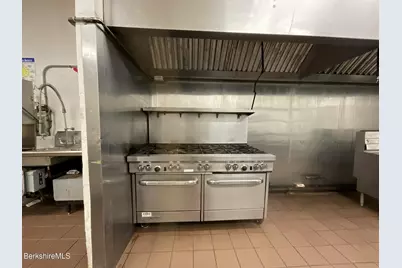 41 North St, Pittsfield, MA 01201 - Photo 21