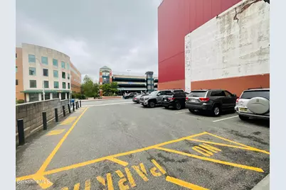 41 North St, Pittsfield, MA 01201 - Photo 19