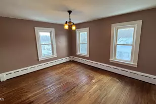 21 Enterprise St, Adams, MA 01220 - Photo 17