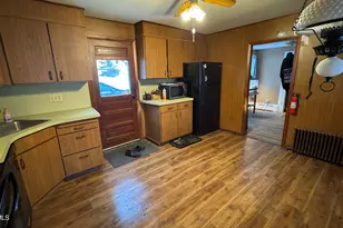 21 Enterprise St, Adams, MA 01220 - Photo 5