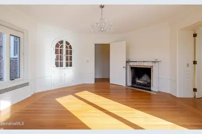 200 Old Stockbridge Rd Vanna #3, Stockbridge, MA 01262 - Photo 11