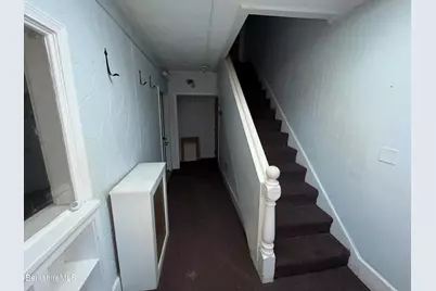 292 West St, Pittsfield, MA 01201 - Photo 17