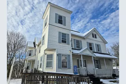 292 West St, Pittsfield, MA 01201 - Photo 1