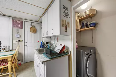 585 A & B State Road, North Adams, MA 01247 - Photo 9