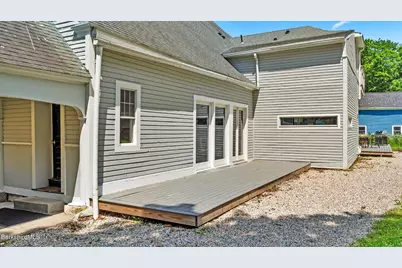 160 High St, Lee, MA 01238 - Photo 11
