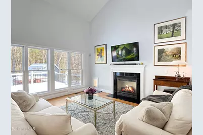 5 Eastbrook Ln, Pittsfield, MA 01201 - Photo 9