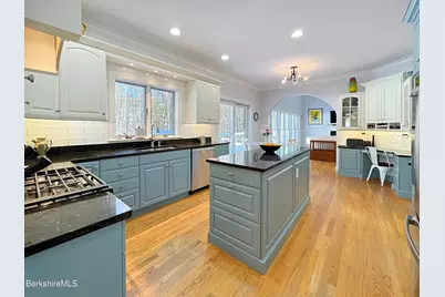 5 Eastbrook Ln, Pittsfield, MA 01201 - Photo 17