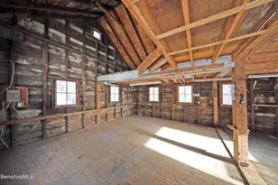 86 E Main St, Stockbridge, MA 01262 - Photo 49