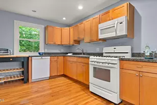 4 Morgan Manor, Lenox, MA 01240 - Photo 9