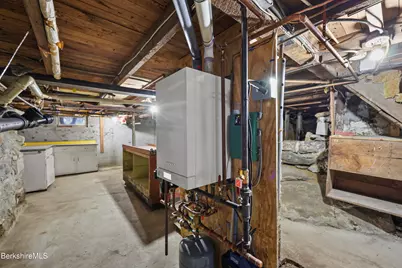 6 Meadow Ln, Adams, MA 01220 - Photo 29