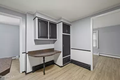 6 Meadow Ln, Adams, MA 01220 - Photo 7