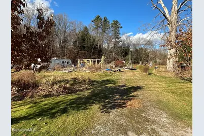 471 Middle Rd, Clarksburg, MA 01247 - Photo 7
