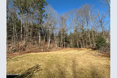 471 Middle Rd, Clarksburg, MA 01247 - Photo 3