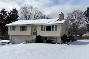 39 Barton Hill Rd, Dalton, MA 01226 - Photo 1