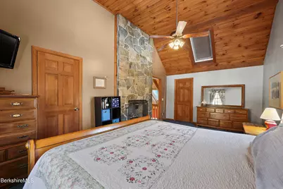 132 Outlook Ave, Cheshire, MA 01225 - Photo 33