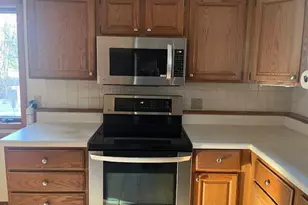 9 Forest Row, Great Barrington, MA 01230 - Photo 3