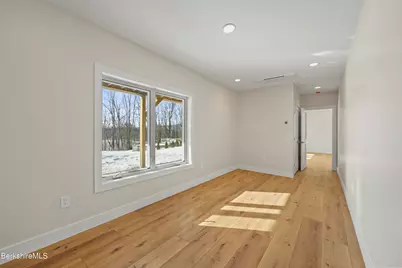 10 Aqua St, Lanesborough, MA 01237 - Photo 43