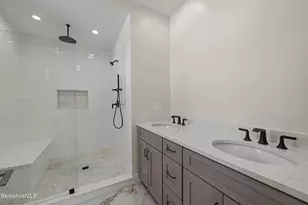 10 Aqua St, Lanesborough, MA 01237 - Photo 33