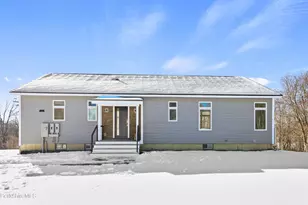 10 Aqua St, Lanesborough, MA 01237 - Photo 55