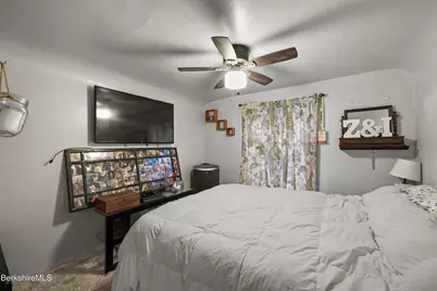 19-21 2nd St, Adams, MA 01220 - Photo 23