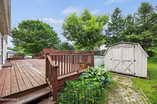 127 Gamwell Ave, Pittsfield, MA 01201 - Photo 9