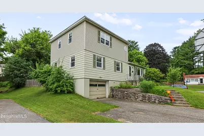 127 Gamwell Ave, Pittsfield, MA 01201 - Photo 3