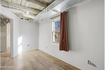 1 Clarkson Ave, Pittsfield, MA 01201 - Photo 29